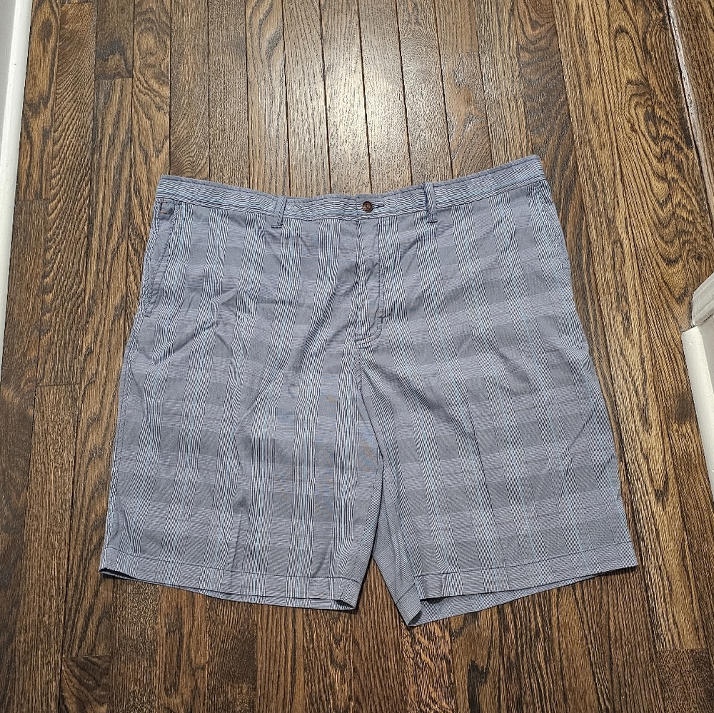 Tommy Bahama shorts